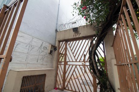 Apartamento à venda com 72m², 2 quartos e sem vagaFachada e portaria