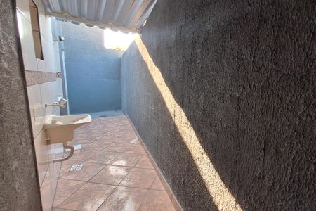 Casa para alugar com 28m², 1 quarto e sem vagaÁrea de Serviço