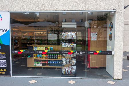 Apartamento à venda com 60m², 3 quartos e 1 vaga Apartamento à venda com 60m², 3 quartos e 1 vagaMercadinho