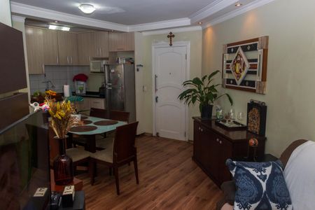 Apartamento à venda com 60m², 3 quartos e 1 vaga Apartamento à venda com 60m², 3 quartos e 1 vagaSala