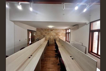 Casa à venda com 500m², 5 quartos e 10 vagas Casa à venda com 500m², 5 quartos e 10 vagasQuarto 3