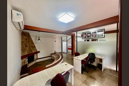 Casa à venda com 500m², 5 quartos e 10 vagas Casa à venda com 500m², 5 quartos e 10 vagasSala 2