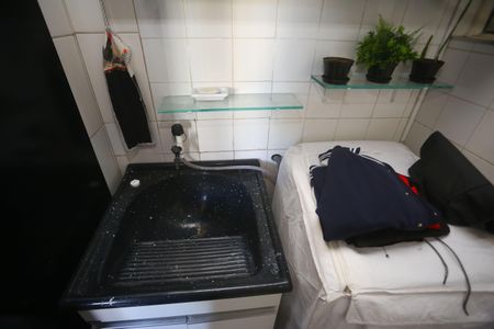 Apartamento à venda com 58m², 2 quartos e 1 vagaArea de serviço