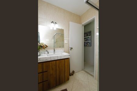 Apartamento para alugar com 58m², 2 quartos e 1 vagaBanheiro Social