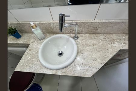 Casa de condomínio para alugar com 120m², 3 quartos e 2 vagasLavabo