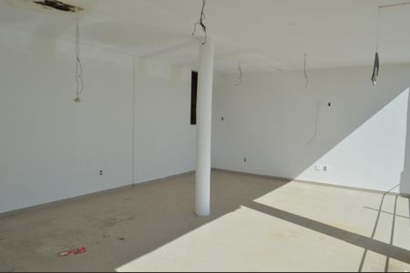 Casa de condomínio à venda com 198m², 3 quartos e 5 vagas Casa de condomínio à venda com 198m², 3 quartos e 5 vagasÁrea comum