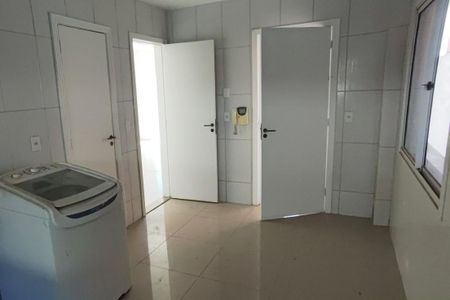 Casa de condomínio à venda com 198m², 3 quartos e 5 vagas Casa de condomínio à venda com 198m², 3 quartos e 5 vagasCozinha