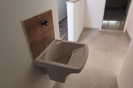 Casa de condomínio à venda com 198m², 3 quartos e 5 vagas Casa de condomínio à venda com 198m², 3 quartos e 5 vagasÁrea de Serviço