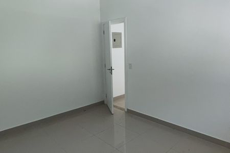 Casa de condomínio à venda com 198m², 3 quartos e 5 vagas Casa de condomínio à venda com 198m², 3 quartos e 5 vagasQuarto 2