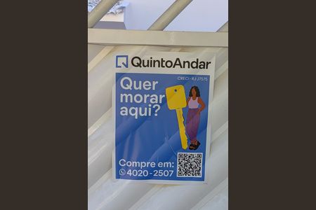 Casa de condomínio à venda com 198m², 3 quartos e 5 vagas Casa de condomínio à venda com 198m², 3 quartos e 5 vagasPlaca