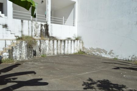 Casa de condomínio à venda com 198m², 3 quartos e 5 vagas Casa de condomínio à venda com 198m², 3 quartos e 5 vagasQuintal