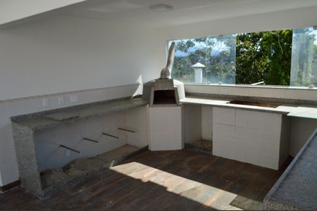 Casa de condomínio à venda com 198m², 3 quartos e 5 vagas Casa de condomínio à venda com 198m², 3 quartos e 5 vagasÁrea Gourmet