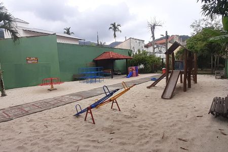 Casa de condomínio à venda com 198m², 3 quartos e 5 vagas Casa de condomínio à venda com 198m², 3 quartos e 5 vagasÁrea comum