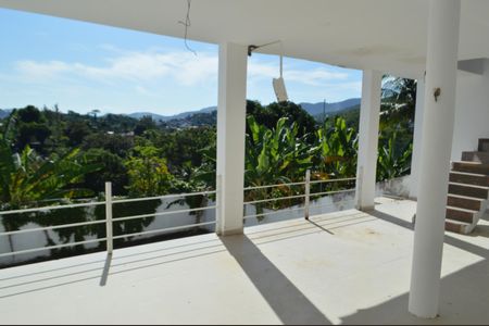 Casa de condomínio à venda com 198m², 3 quartos e 5 vagas Casa de condomínio à venda com 198m², 3 quartos e 5 vagasÁrea comum