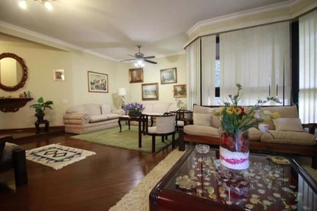 Apartamento à venda com 240m², 4 quartos e 3 vagas Apartamento à venda com 240m², 4 quartos e 3 vagasFoto 01