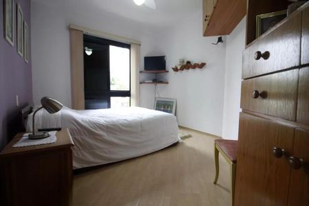 Apartamento à venda com 240m², 4 quartos e 3 vagas Apartamento à venda com 240m², 4 quartos e 3 vagasFoto 01