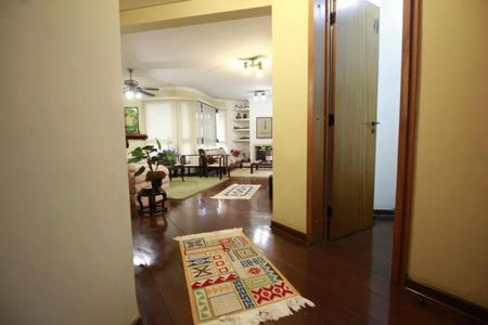 Apartamento à venda com 240m², 4 quartos e 3 vagas Apartamento à venda com 240m², 4 quartos e 3 vagasFoto 01