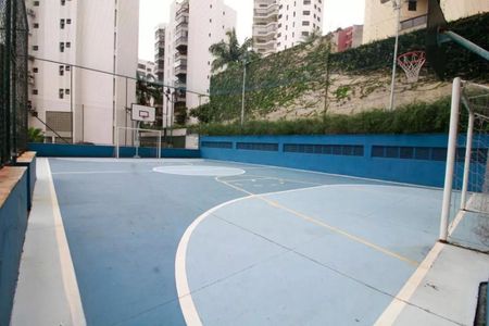 Apartamento à venda com 240m², 4 quartos e 3 vagas Apartamento à venda com 240m², 4 quartos e 3 vagasFoto 30