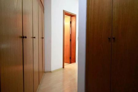 Apartamento à venda com 240m², 4 quartos e 3 vagas Apartamento à venda com 240m², 4 quartos e 3 vagasFoto 01