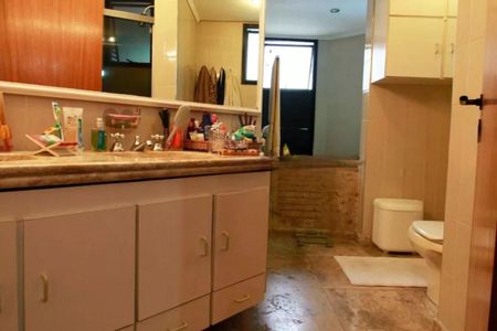 Apartamento à venda com 240m², 4 quartos e 3 vagas Apartamento à venda com 240m², 4 quartos e 3 vagasFoto 01