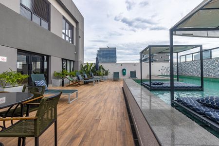 Studio à venda com 27m², 1 quarto e sem vagaÁrea comum - Piscina
