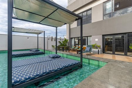 Studio à venda com 27m², 1 quarto e sem vagaÁrea comum - Piscina