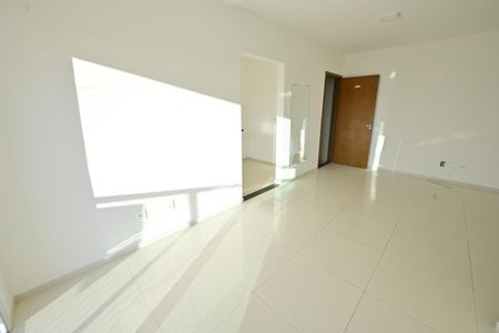 Apartamento para alugar com 84m², 3 quartos e 1 vaga Apartamento para alugar com 84m², 3 quartos e 1 vagaSala