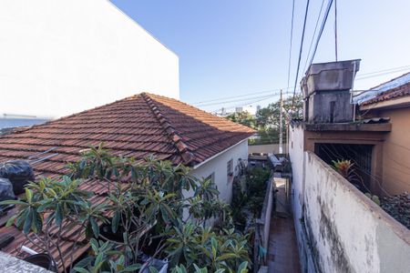Casa à venda com 230m², 4 quartos e 3 vagas Casa à venda com 230m², 4 quartos e 3 vagasQuintal