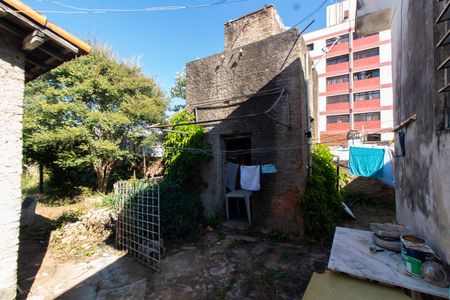 Casa à venda com 550m², 3 quartos e 3 vagasÁREA EXTERNA FUNDOS