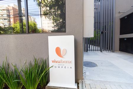 Studio para alugar com 24m², 1 quarto e sem vaga Studio para alugar com 24m², 1 quarto e sem vagaFachada e Portaria