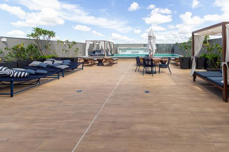 Studio para alugar com 24m², 1 quarto e sem vaga Studio para alugar com 24m², 1 quarto e sem vagaÁrea comum - Piscina
