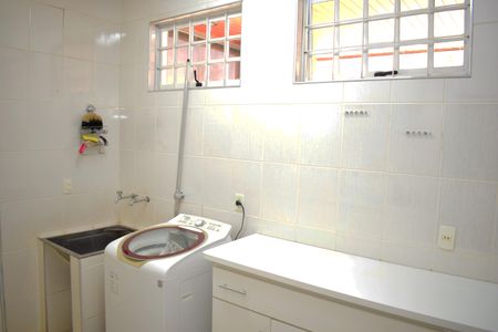 Casa de condomínio para alugar com 600m², 4 quartos e 10 vagasÁrea de Serviço