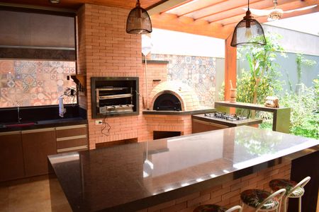 Casa de condomínio para alugar com 600m², 4 quartos e 10 vagasChurrasqueira