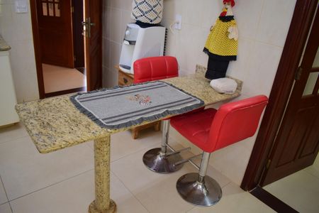 Casa de condomínio para alugar com 600m², 4 quartos e 10 vagasCozinha