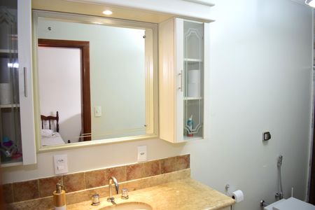 Casa de condomínio para alugar com 600m², 4 quartos e 10 vagasBanheiro da Suíte 3