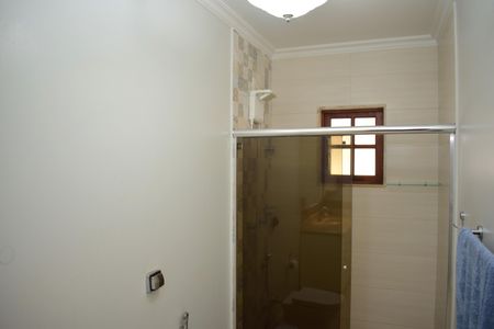 Casa de condomínio para alugar com 600m², 4 quartos e 10 vagasBanheiro da Suíte 3