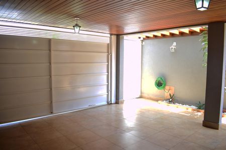 Casa de condomínio para alugar com 600m², 4 quartos e 10 vagasGaragem