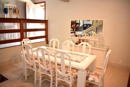 Casa de condomínio para alugar com 600m², 4 quartos e 10 vagasSala de Jantar