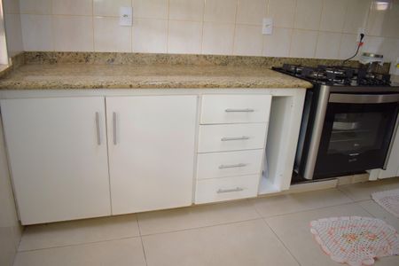 Casa de condomínio para alugar com 600m², 4 quartos e 10 vagasCozinha