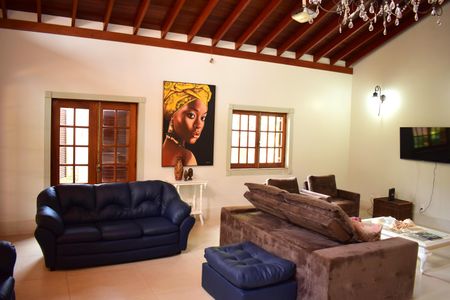 Casa de condomínio para alugar com 600m², 4 quartos e 10 vagasSala