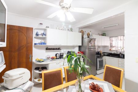 Casa à venda com 127m², 3 quartos e 2 vagasCozinha