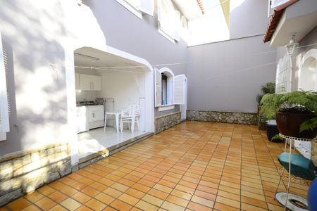 Casa à venda com 301m², 4 quartos e 3 vagasQuintal