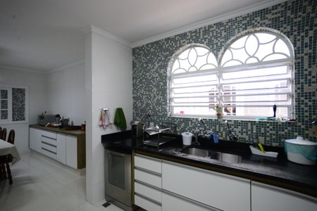 Casa à venda com 301m², 4 quartos e 3 vagasCozinha