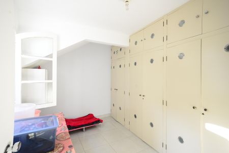 Casa à venda com 301m², 4 quartos e 3 vagasÁrea de Serviço