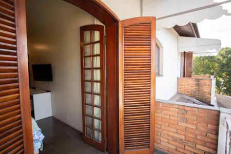 Casa à venda com 370m², 4 quartos e 6 vagasVaranda