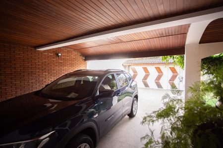 Casa à venda com 370m², 4 quartos e 6 vagasGaragem