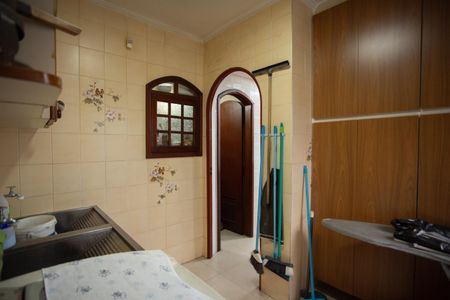 Casa à venda com 370m², 4 quartos e 6 vagasÁrea de Serviço