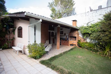 Casa à venda com 370m², 4 quartos e 6 vagasÁrea externa
