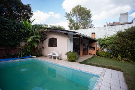 Casa à venda com 370m², 4 quartos e 6 vagasÁrea externa