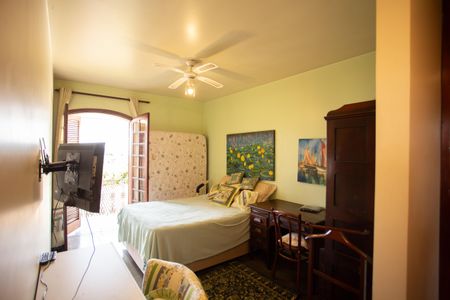 Casa à venda com 370m², 4 quartos e 6 vagasSuíte 2